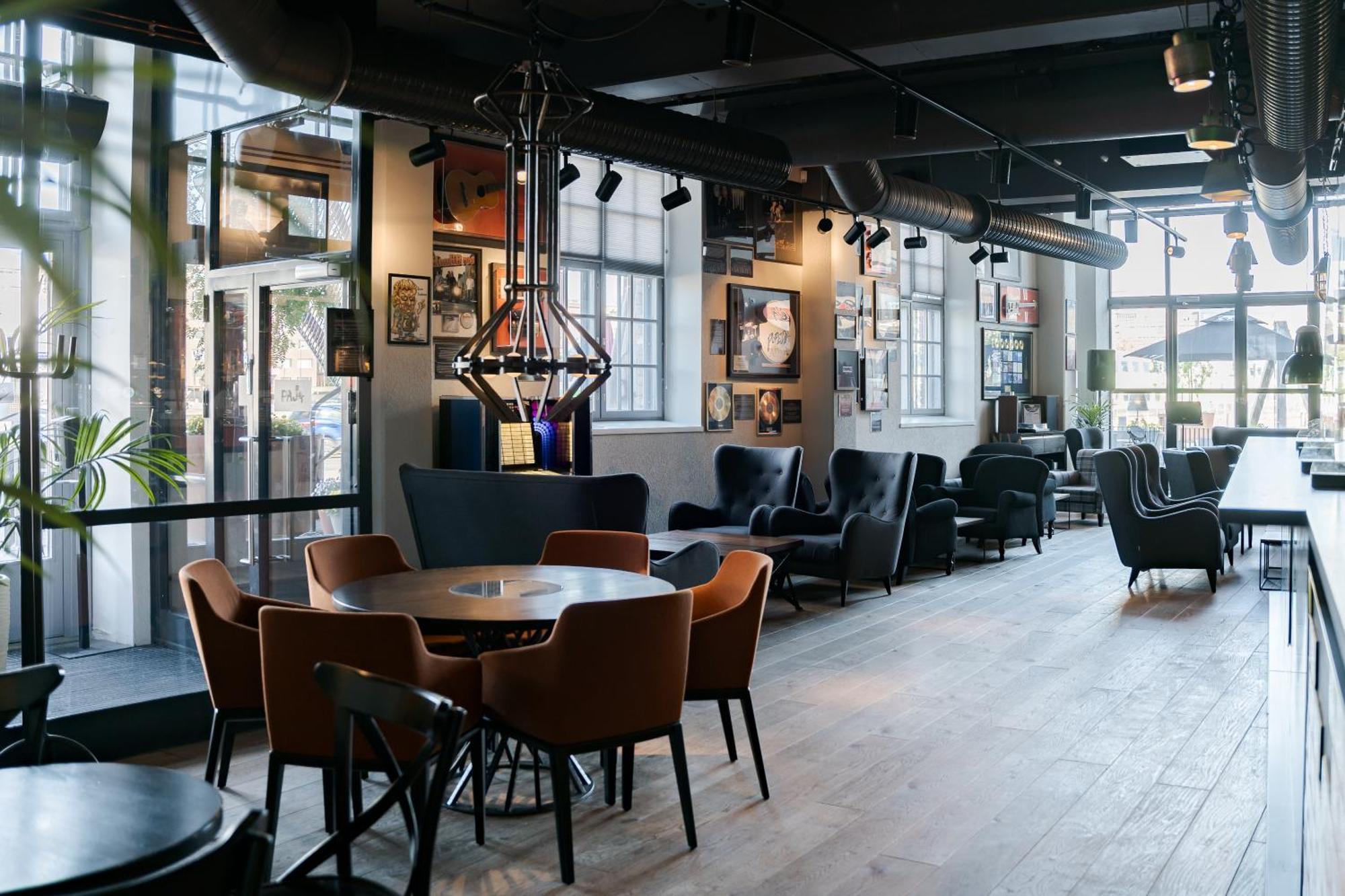 坦佩雷索罗索克斯托尼酒店 外观 照片